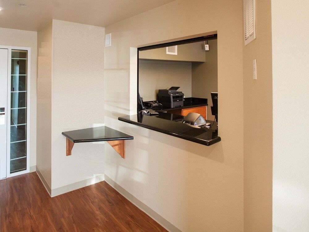 Extended Stay America Select Suites - Cleveland - Airport Fairview Park Eksteriør billede