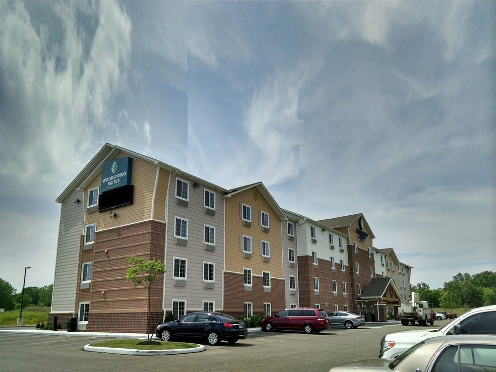 Extended Stay America Select Suites - Cleveland - Airport Fairview Park Eksteriør billede